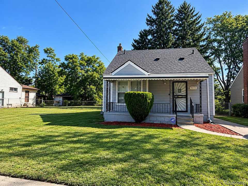 1st image of 19576 Dresden St