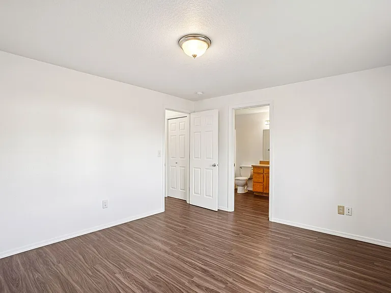 2315 SW Hannah Cir — Photo 9