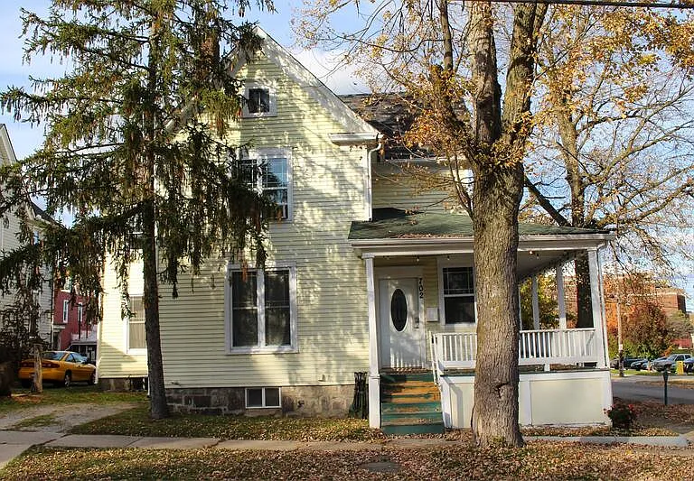702 Emmet St #3 — Photo 2