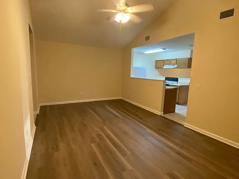 2216 Anne Ave — Photo 10