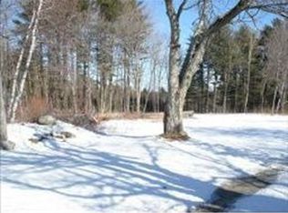 28 Hovey Rd, Londonderry, NH 03053