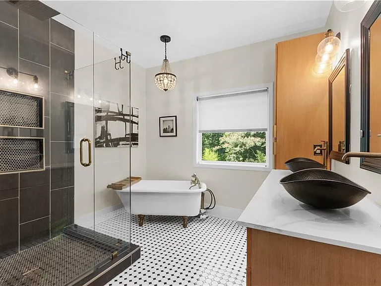 1636 Drew Dr NW — Photo 14
