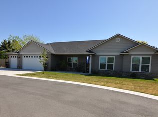 4304 W Sylvester St, Pasco, WA 99301