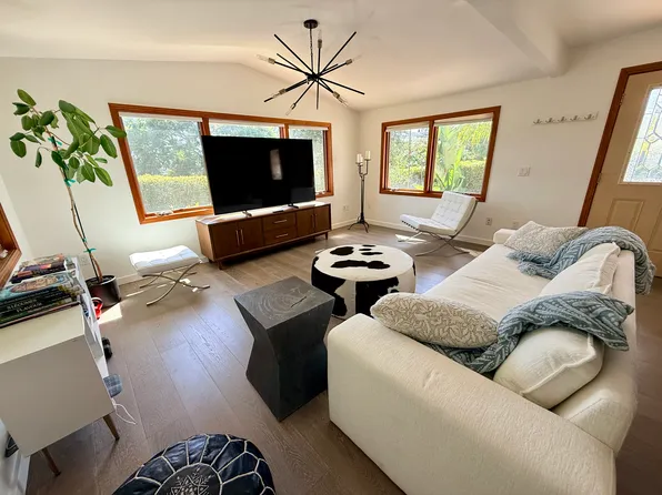2964 La Combadura Rd, Santa Barbara, CA 93105