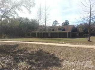 8771 Fields Ln, Irvington, AL 36544