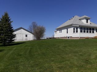 29615 94th Ave N, Hillsdale, IL 61257