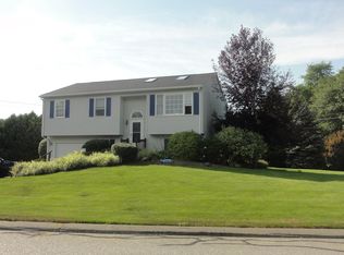 7 Congress Rd, Narragansett, RI 02882