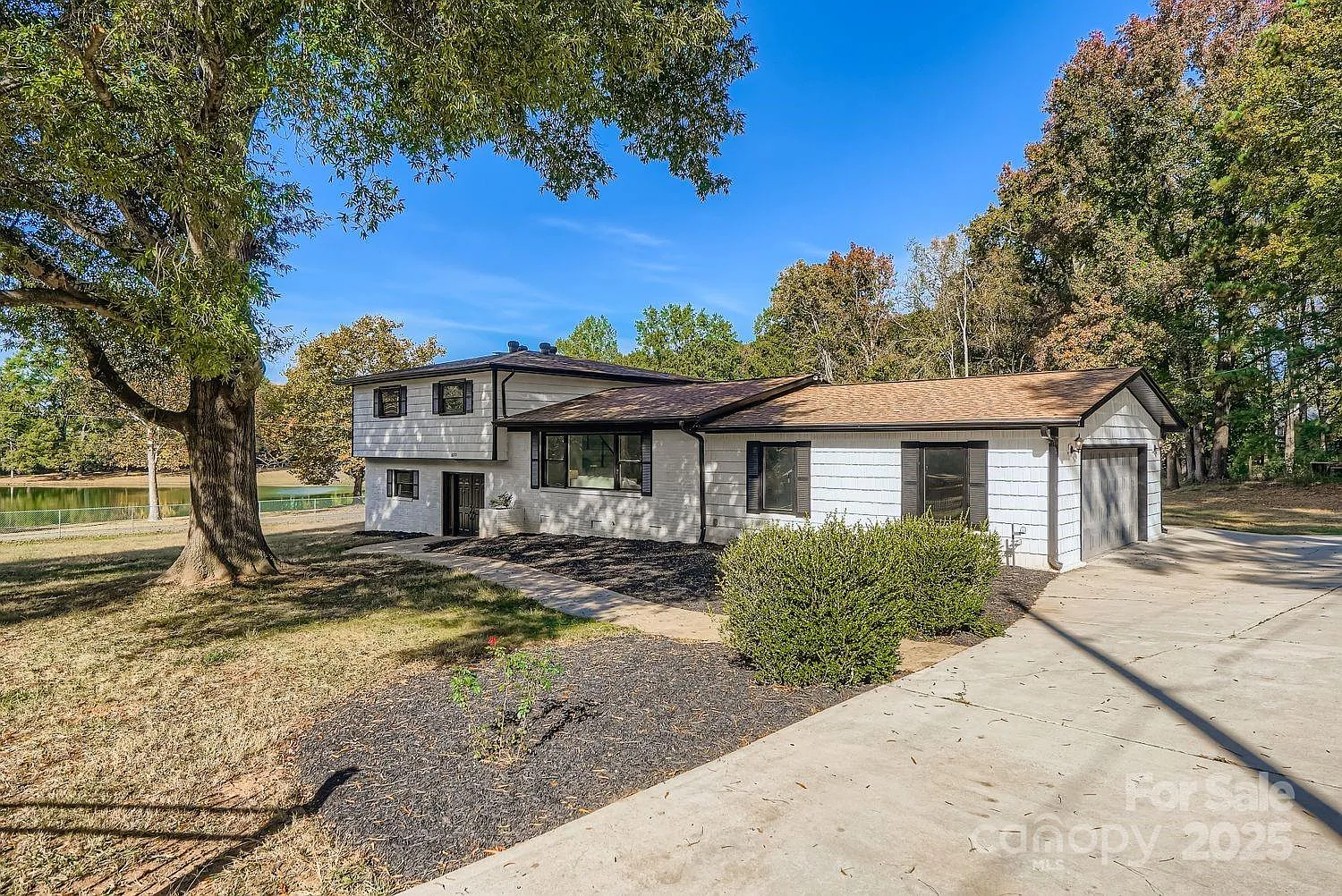 6210 Cora St photo 1