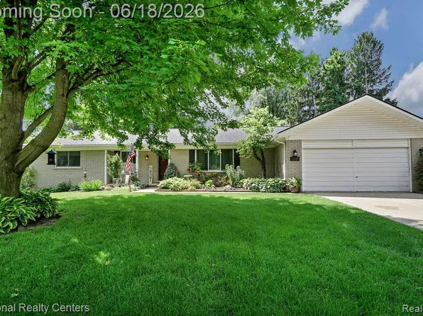 53147 Villa Cir, Shelby Township, MI 48316