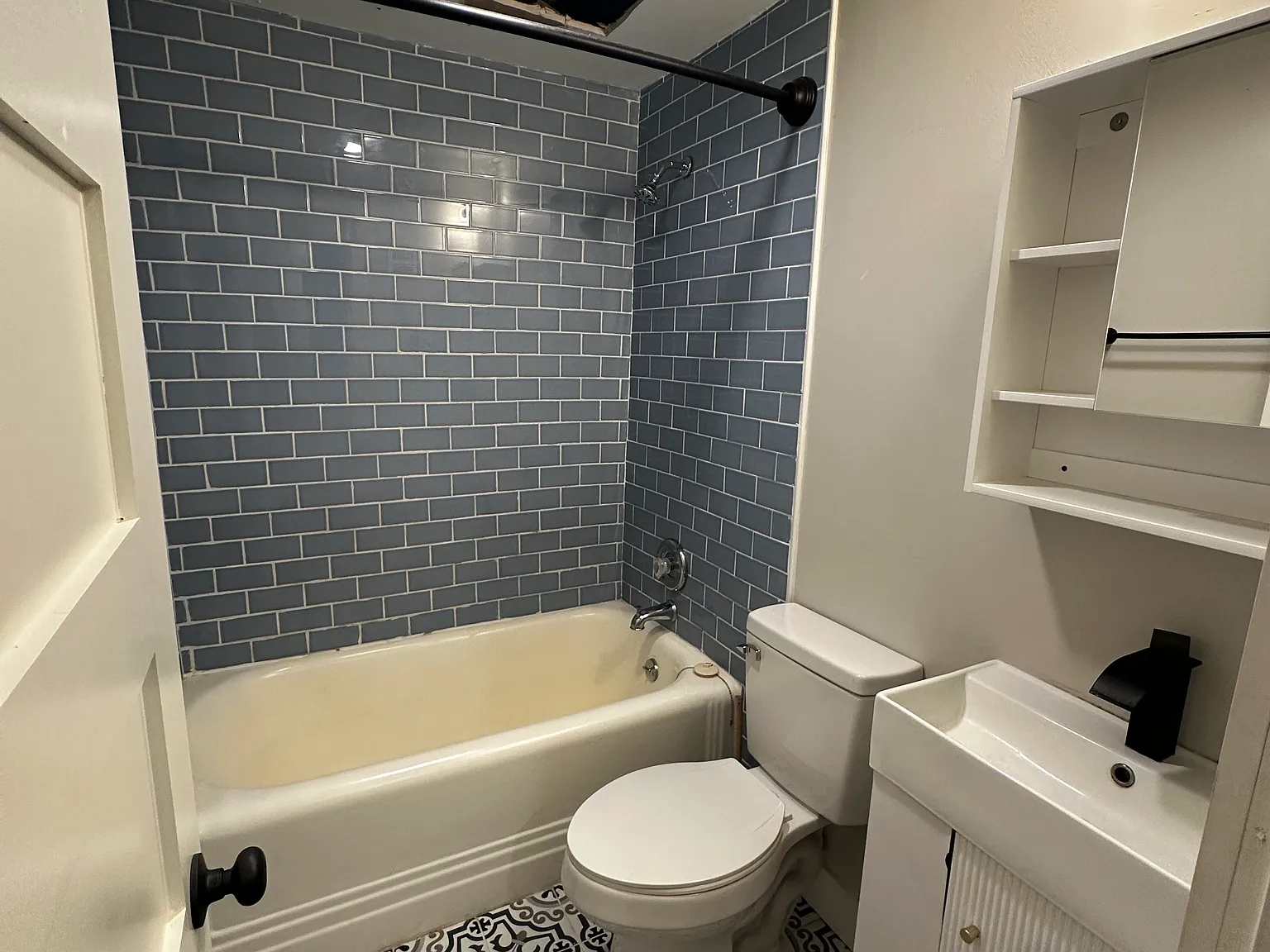 2 bed, 750 sqft, $1,700 — Photo 4