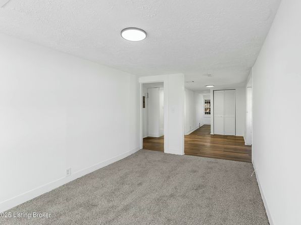 louisville-kentucky-73664618 picture