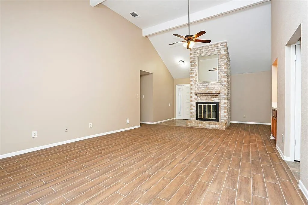 3 bed, 2.0 bath, 1730 sqft, $1,845 — Photo 4
