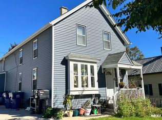 116-118 E Prospect St, Port Washington, WI 53074