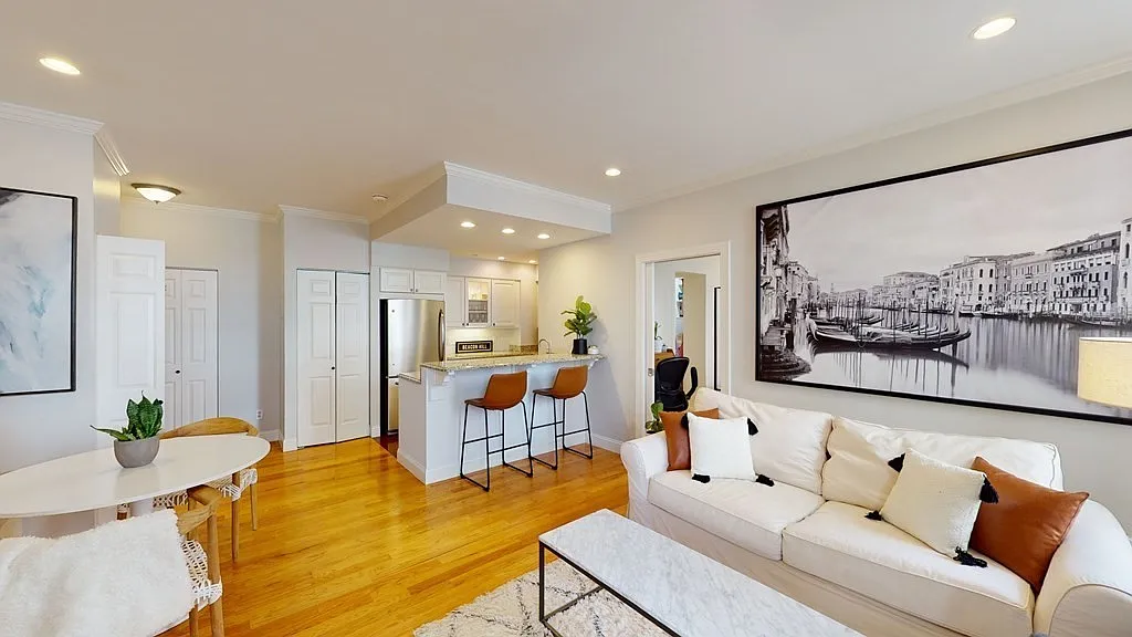 Building Photo - 27 Bowdoin St #1