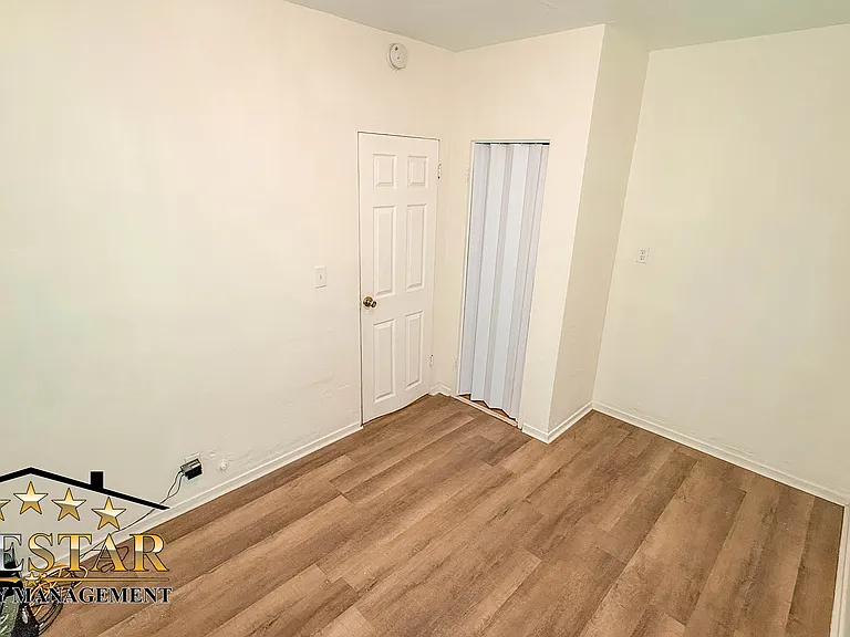 703 Woodrow Ave — Photo 8