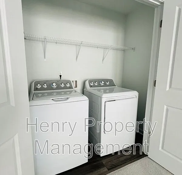 387 Thompson Overlook Way — Photo 16