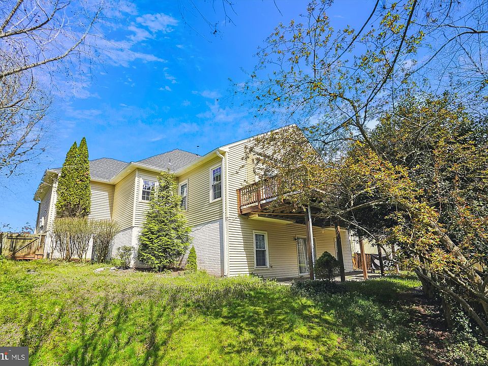 14711 Kamputa Dr, Centreville, VA 20120 Zillow