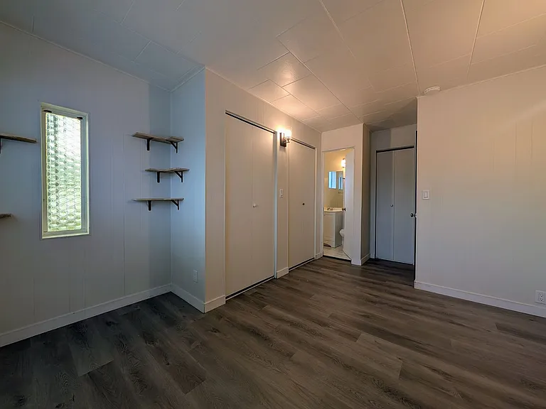 330 Roosevelt Ave — Photo 29