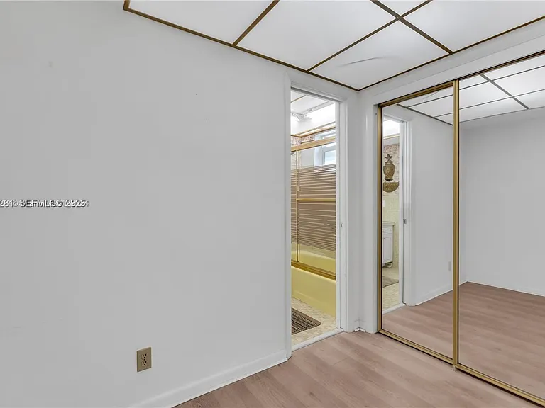 215 SE 3rd Ave #407B — Photo 15