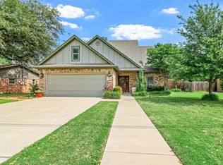 2329 Emerson Ln, Denton, TX 76209