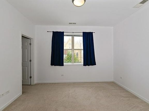 4th image of 1110 W Washburne Ave Unit 201
