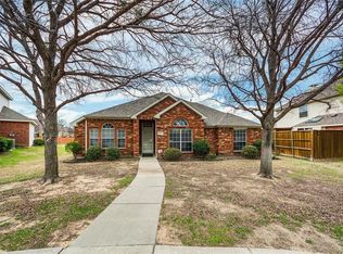 9611 Spring Dr, Frisco, TX 75035