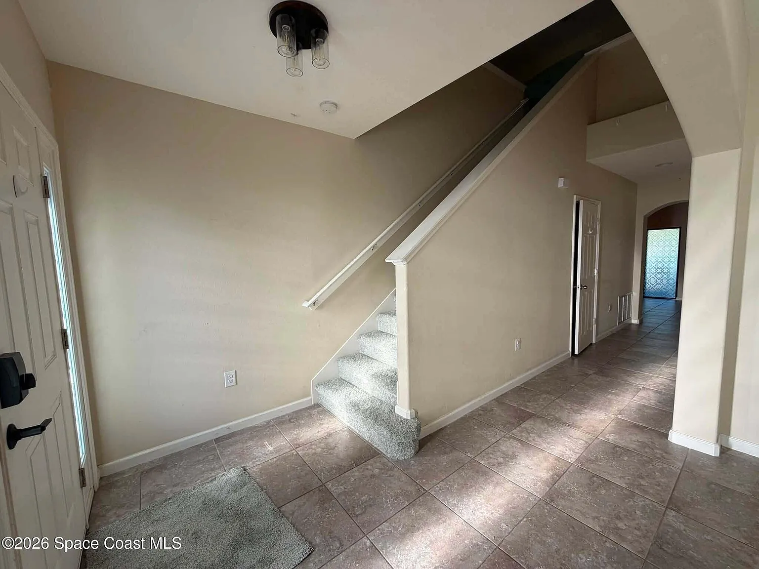 4 bed, 2.5 bath, 2761 sqft, $3,200 — Photo 3