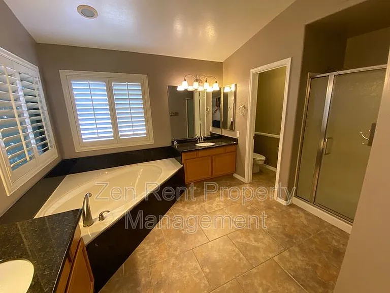 426 S Burk St — Photo 27
