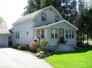 525 S Maple St, Saugatuck, MI 49453