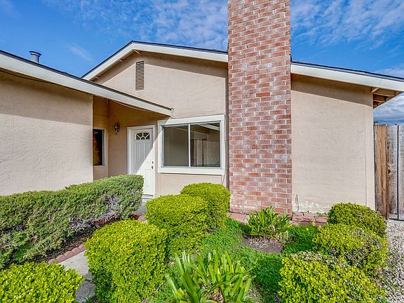 3rd image of 34302 Parker Ct