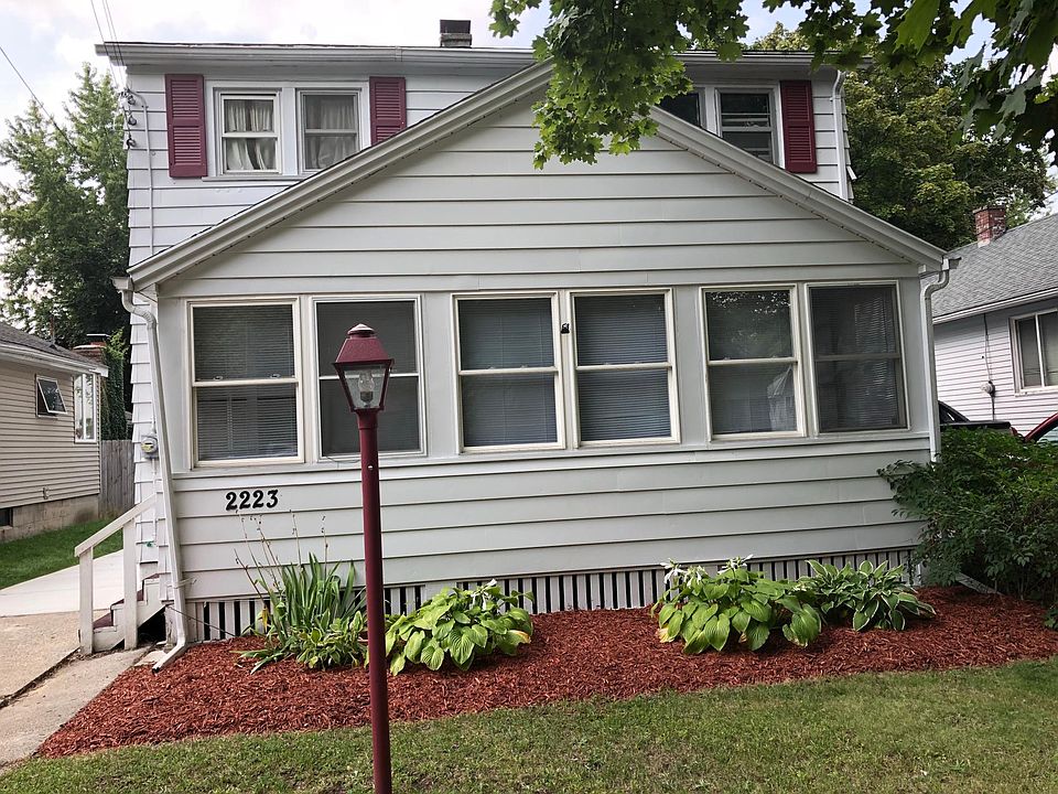 1st image of 2223 Taft St