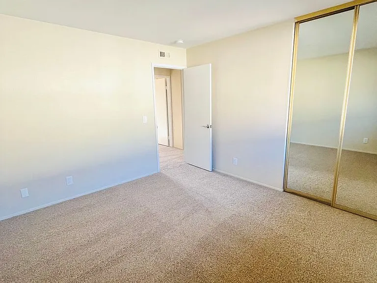 8230 Caminito Modena — Photo 15
