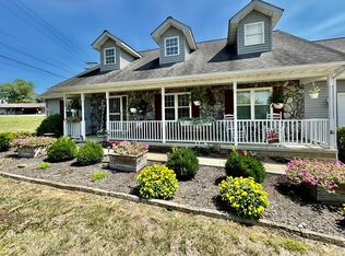 98 Hilltop Ln, Piketon, OH 45661