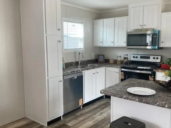 61 Peach Tree Ln, Mountain Home, AR 72653