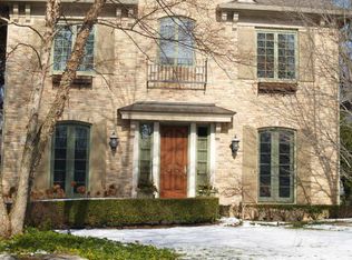 8218 Hendrie Blvd, Huntington Woods, MI 48070