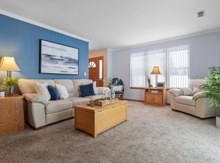 N24W24003 Brandon Oaks Dr #A, Pewaukee, WI 53072