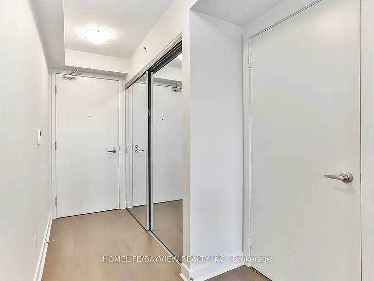58 Orchard View Blvd #511 — Photo 2