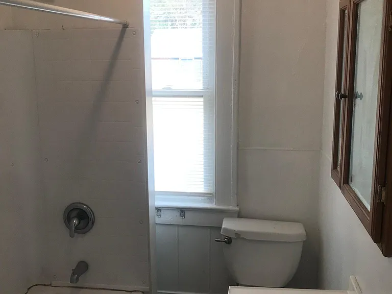 1111 N George St — Photo 8