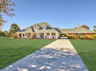 200 Deer Creek Holw, Edmond, OK 73012