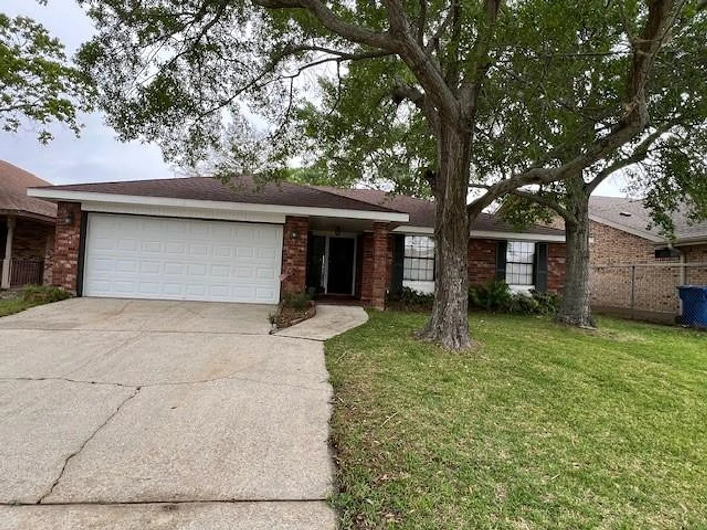 Move in ready in Eden Isles — Photo 2
