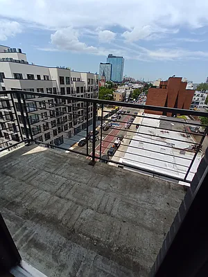 Rented by City Vista Inc | media 12