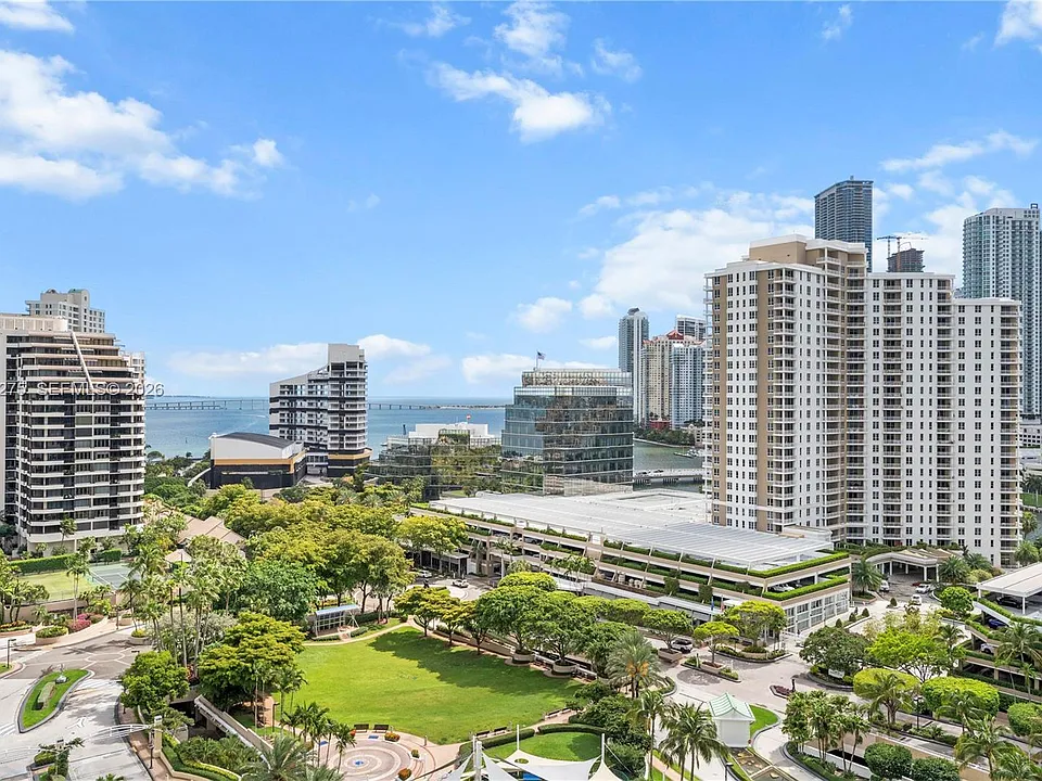 888 Brickell Key Dr #1702