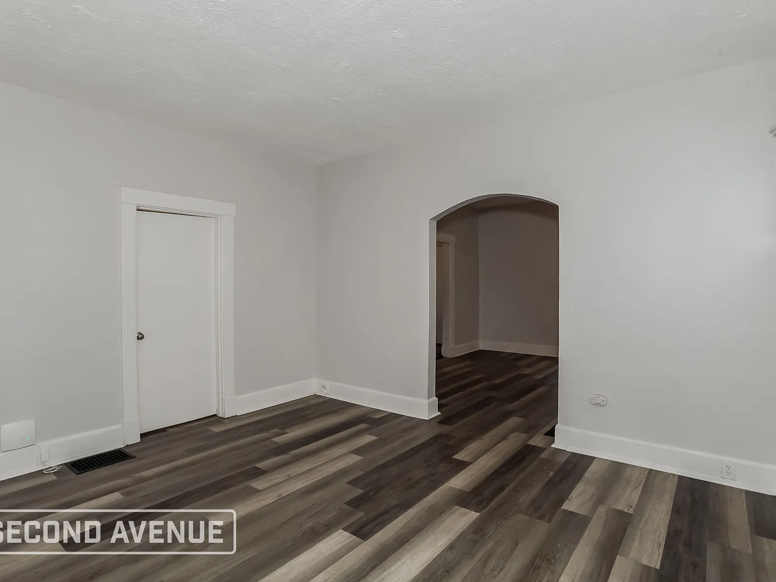 3 bed, 1.5 bath, 1336 sqft, $1,350 — Photo 4