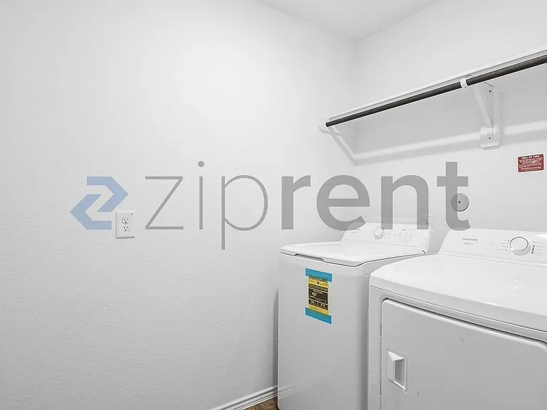31306 Bentley Pines Dr — Photo 12