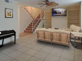 10217 Beekman Place Dr, Houston, TX 77043