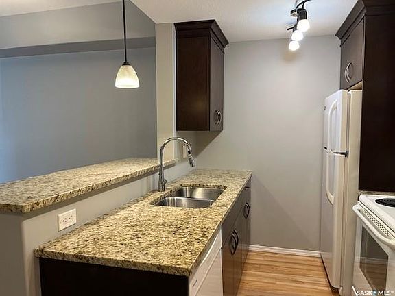 5th image of 1220 Blackfoot Dr #109