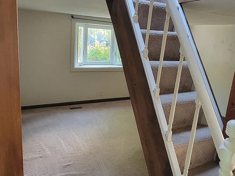 530 Caroline St — Photo 2