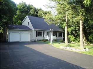 10650 Stage Rd, Clarence, NY 14031