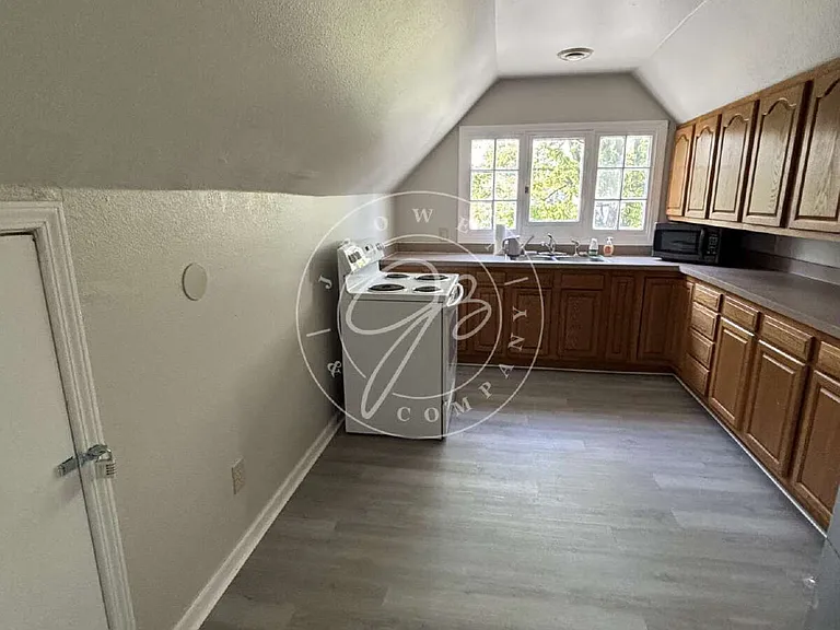 1465 Milburn Ave #1/2 — Photo 7
