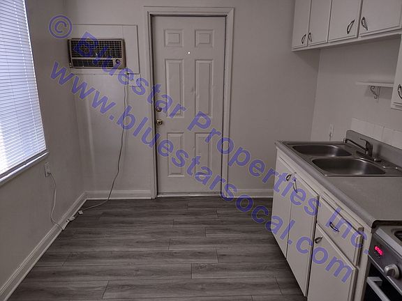 3rd image of 13103 Kiowa Rd #1-3